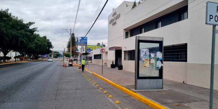 León refuerza la movilidad urbana con paradas de transporte público