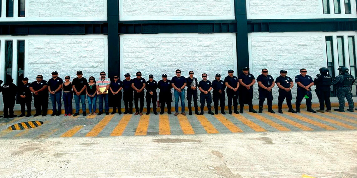 Chiapas: Detienen a 21 policías por presuntos nexos con el crimen organizado