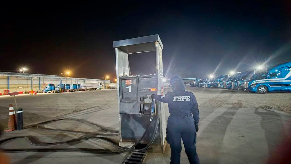 Desmantelan centro clandestino de huachicol en León