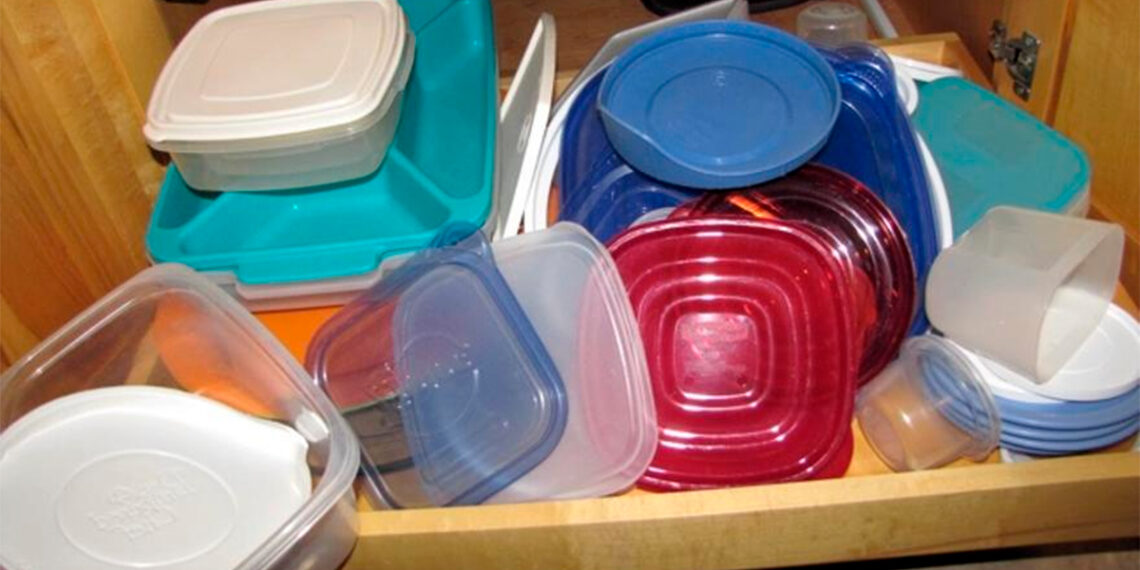 Tupper viejos o dañados pueden poner en riesgo tu salud, advierte la OCU