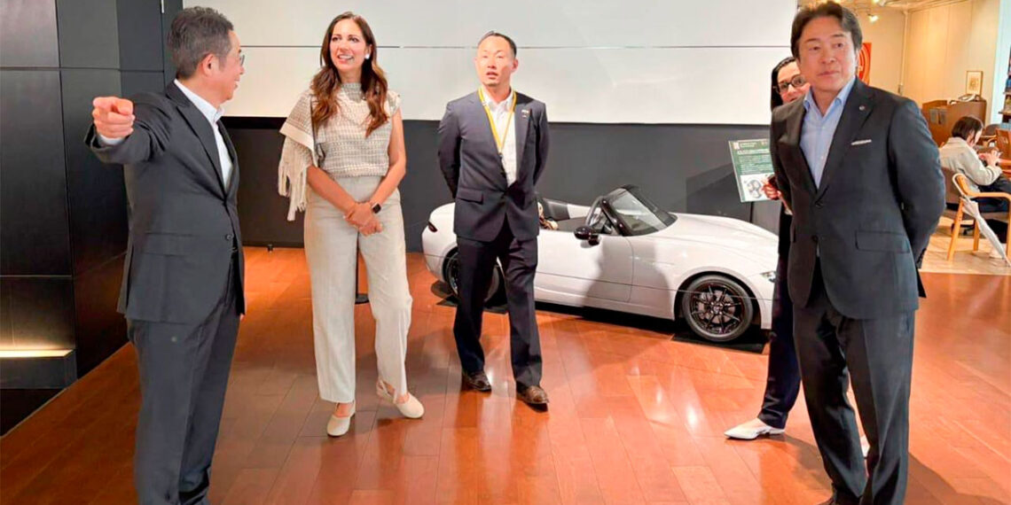 Libia Dennise refuerza lazos con Mazda en Japón