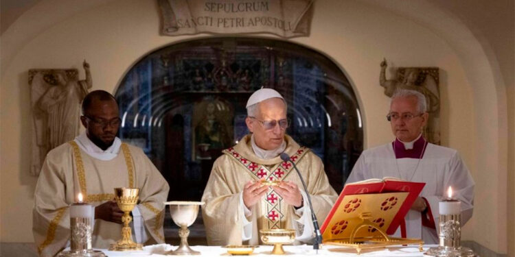 El Papa León XIV clama por el fin de las guerras en su primer mensaje dominical